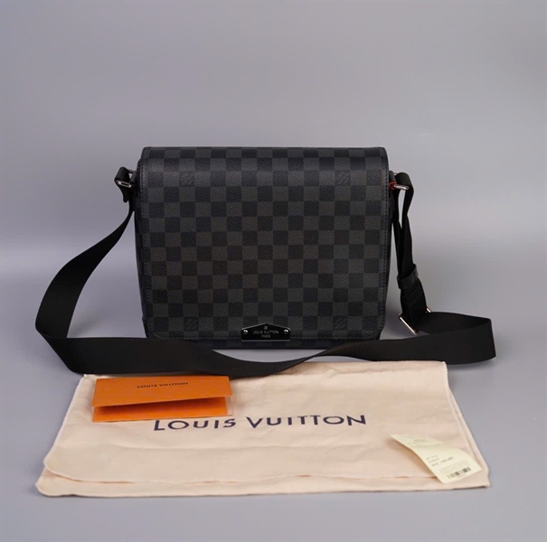 Túi LV ô vuông đen size 26 (TB) +