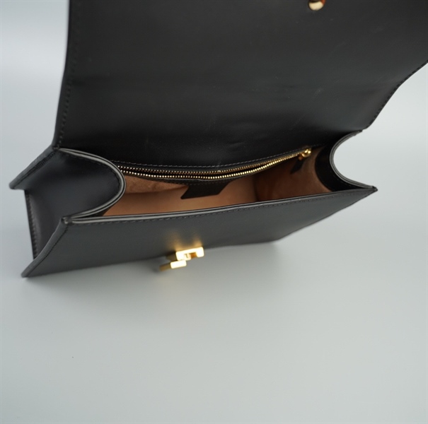 Túi GG Sylvie đen size 26 (TB) +