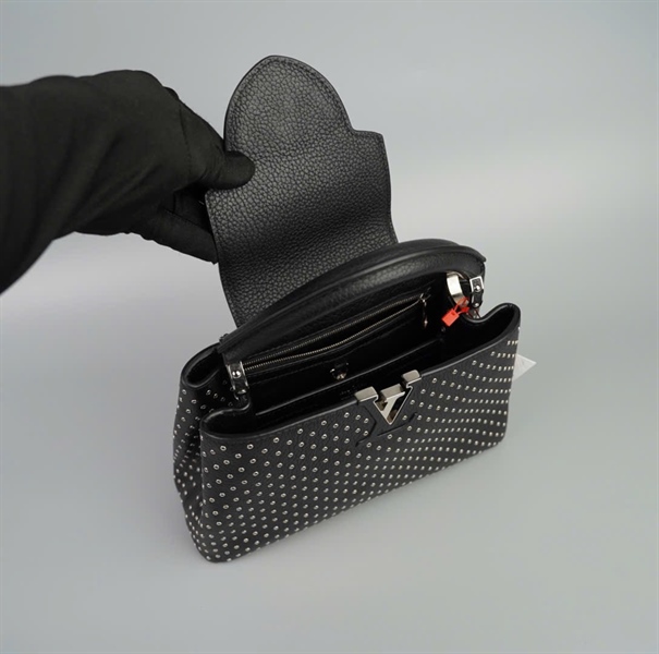 Túi LV capu đen đính đinh size 26 (HC) +