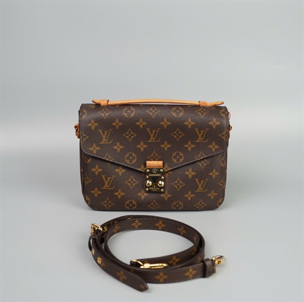 Túi LV metis hoa nâu size 23 (TB) +