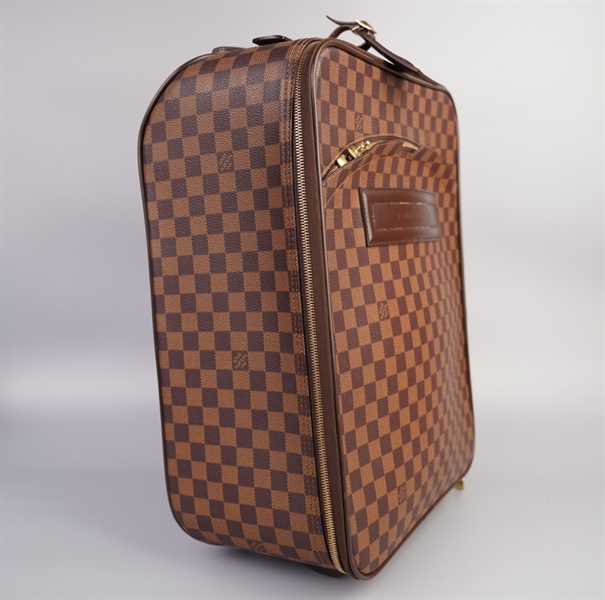 Vali LV ô vuông đen KG+