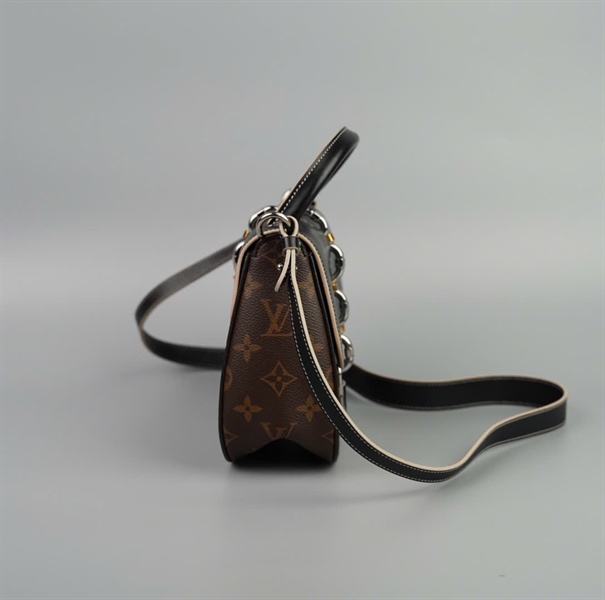 Túi LV hoa nâu nắp đen (PL2167) sz20 (HC) +