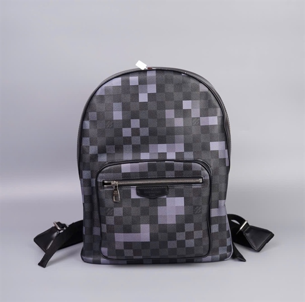 Balo LV ô vuông đen (TB)