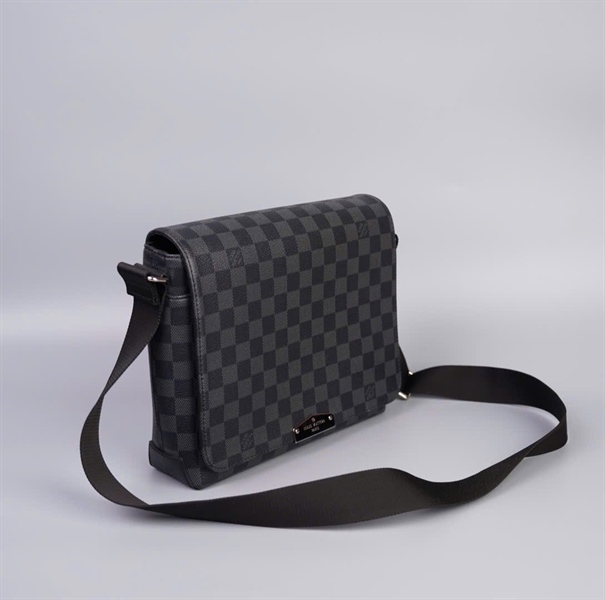 Túi LV ô vuông đen size 26 (TB) +