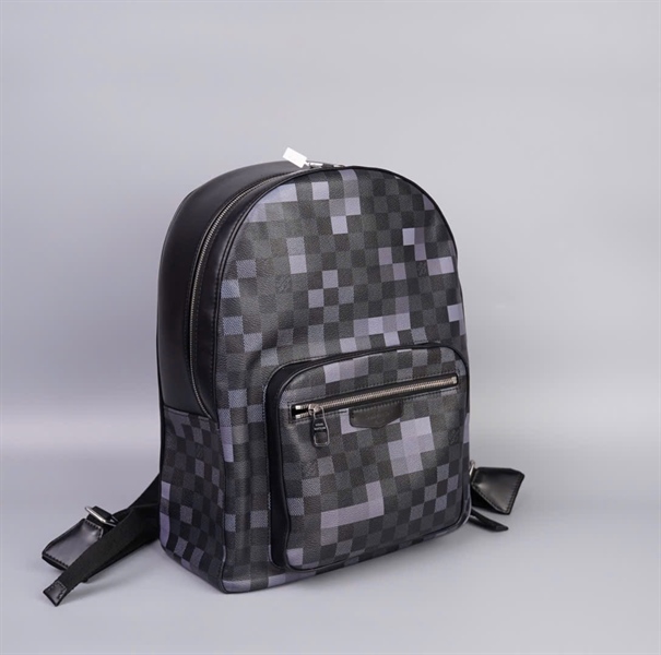 Balo LV ô vuông đen (TB)