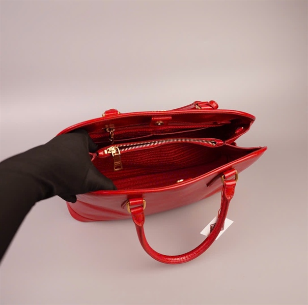 Túi Prada Alma đỏ +