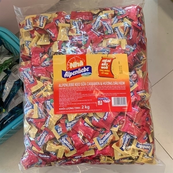 Kẹo Alpenlibe dâu sữa 2.2kg