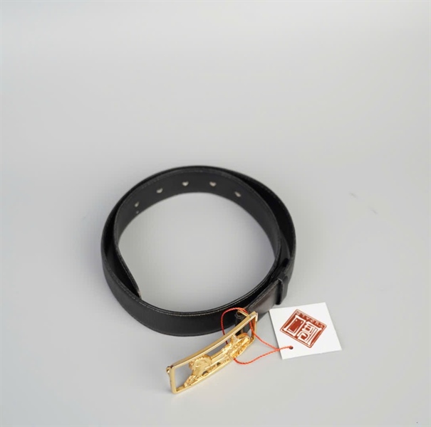 Thắt lưng Celine mặt xe ngựa dây đen KG+