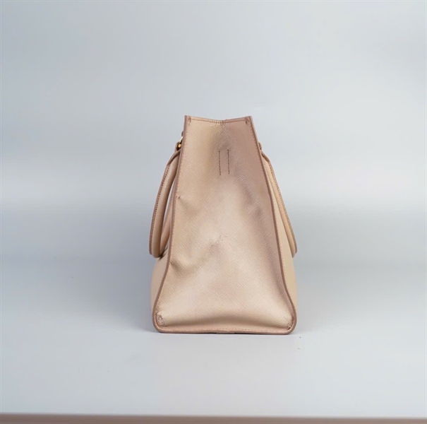 Túi Prada màu nude size 30 KG+