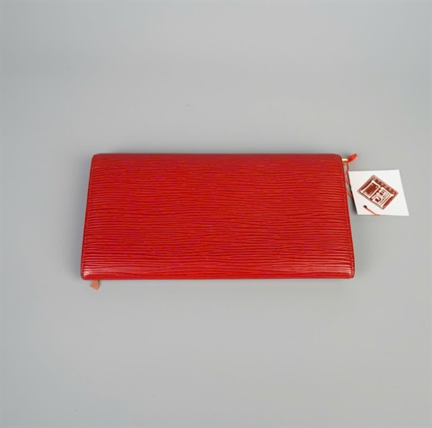 Ví LV vân đỏ KG+