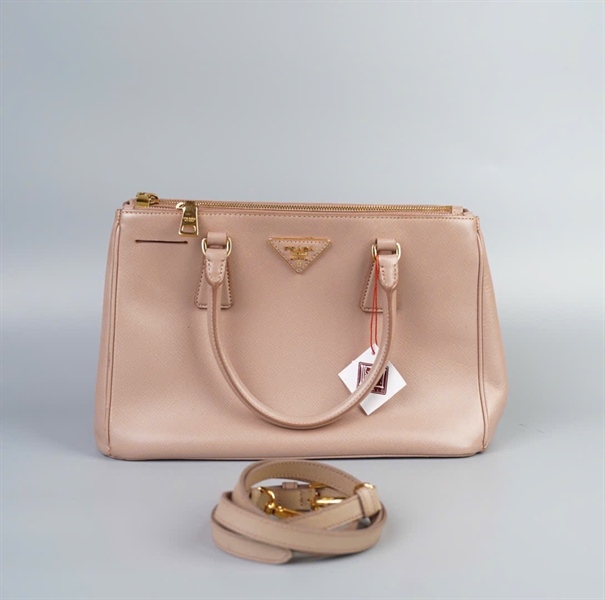 Túi Prada màu nude đậm size 30 KG+