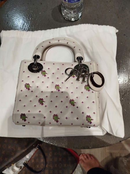 Túi Dior lady trắng thêu hoa tím sz mini (HC)+