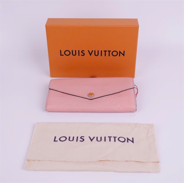 Ví LV hoa hồng nhạt (CA3105) +