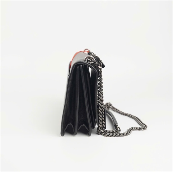 Túi YSL đen đính charm ngôi sao size 22 (TB)+