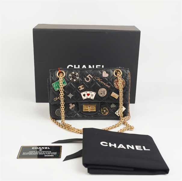 Túi Chanel charm size 19 (22144736) +