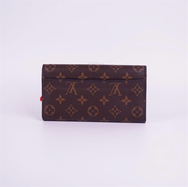 Ví LV hoa nâu lòng hồng nút vàng +