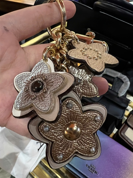 Charm Coach ngôi sao vàng đồng KG+