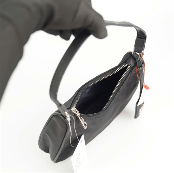 Túi Steve Madden đen size 21 KG+