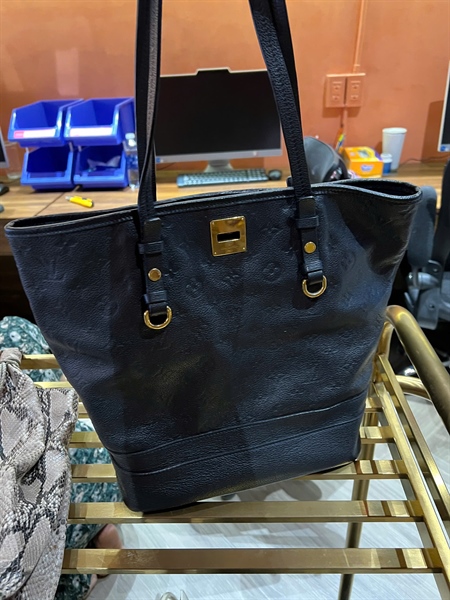 Túi LV tote đen có lót from size 26 KG+