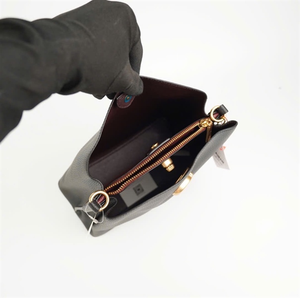 Túi Coach đen size 22 KG+