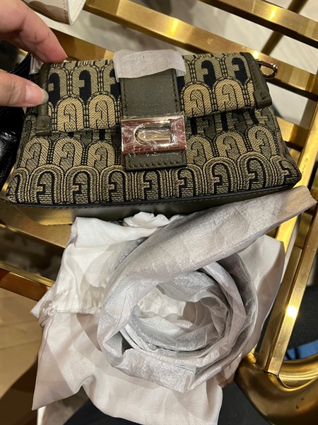 Túi furla Charlie xanh họa tiết size 19 KG+