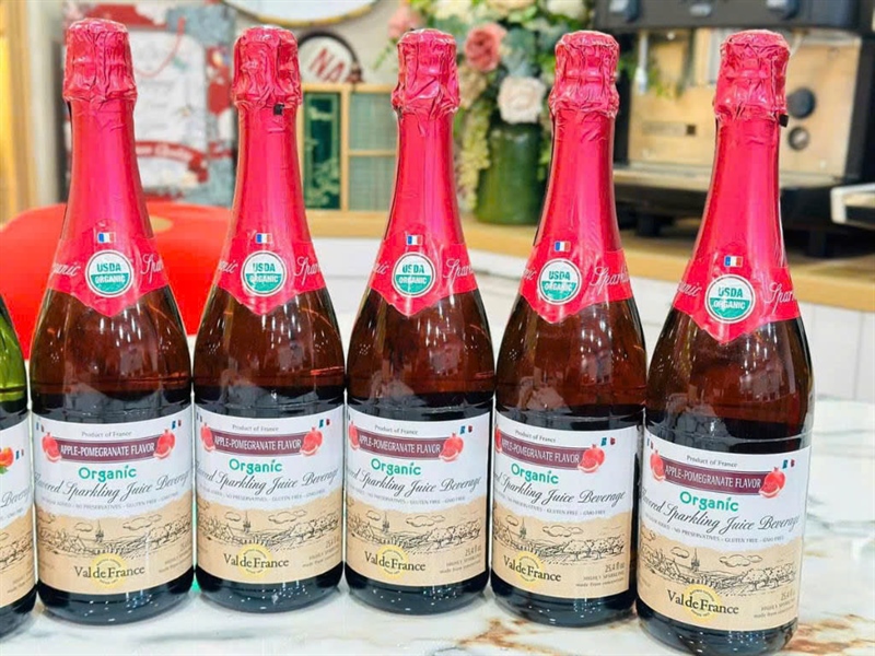 Nước trái cây có ga hương lựu