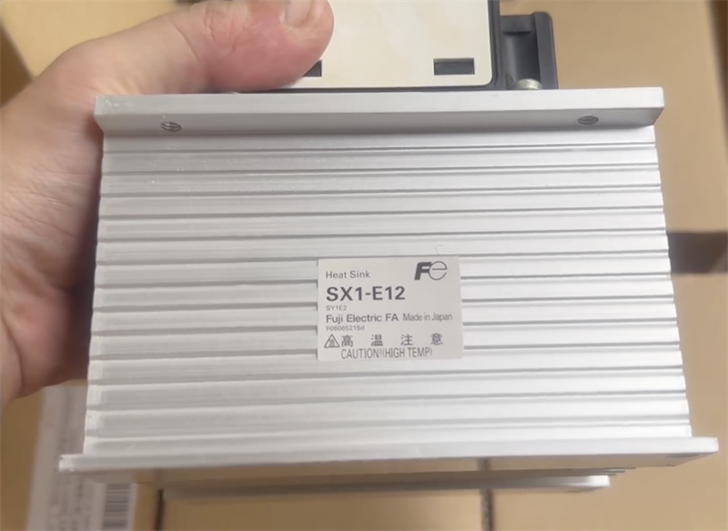 SX1E12 Đế nhôm / Đế Nhôm SSR / Cánh tản nhiệt Fuji: SX1E12. Dùng cho SSR 3P.