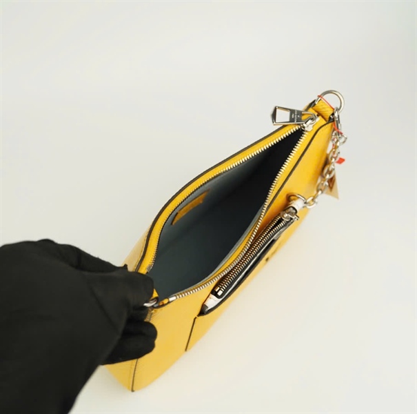 Túi LV Marelle màu vàng 2 strap kèm ví trắng hoa đen size 25 (BMC) +