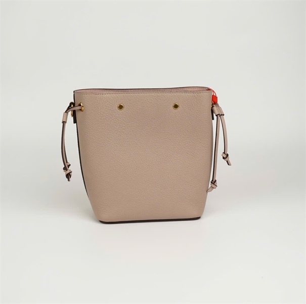 Túi LV dây rút màu nude size 13 +