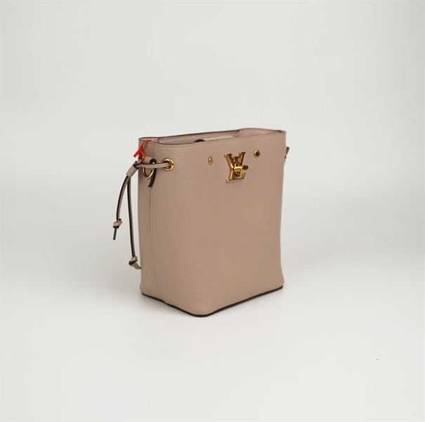 Túi LV dây rút màu nude size 13 +