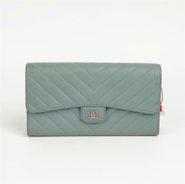 Ví Chanel xanh (Code 25117605) - có check legit KG+