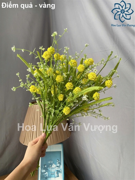 Điểm quả - vàng - Hoa cành dài - Hoa Lụa Vân Vượng
