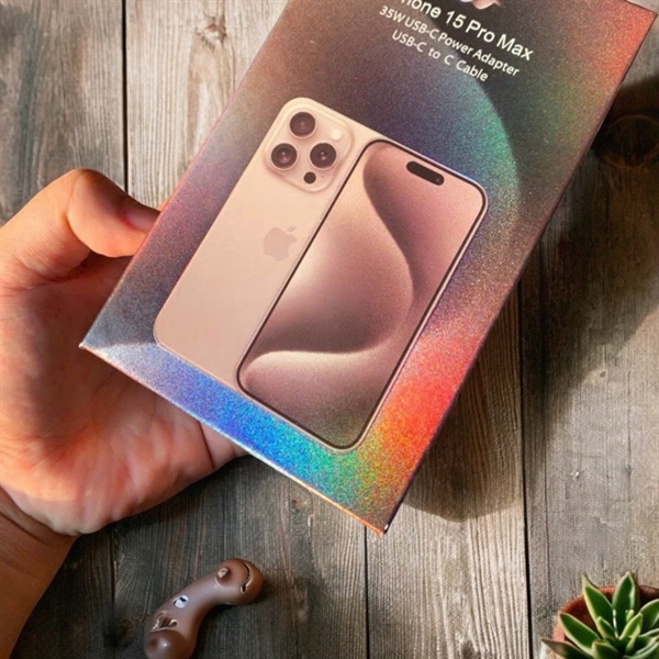 Bộ sạc iphone Titan 15