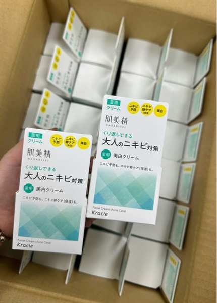 Kem dưỡng cho da trị mụn Kracie