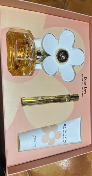 Nước hoa marc jacobs daisy love edt gift 3 món (PN) +