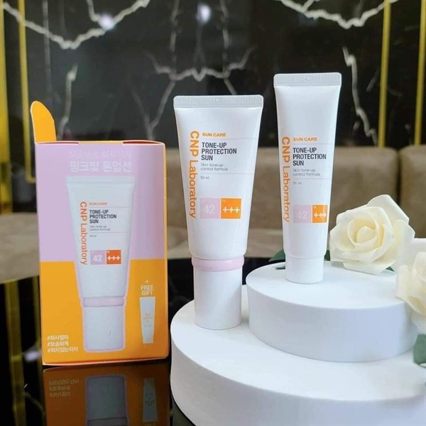Set Kem Chống Nắng CNP Tone Up Special 50ml + 31ml (2 Tuýp)