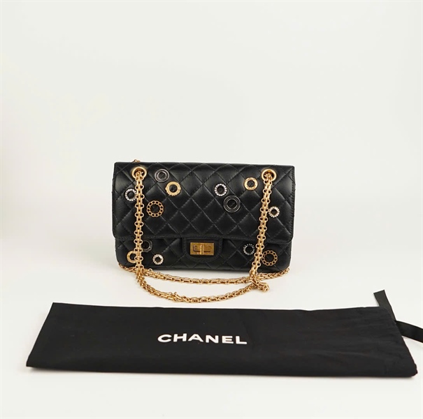Túi Chanel charm đồng xu đen (HC) +