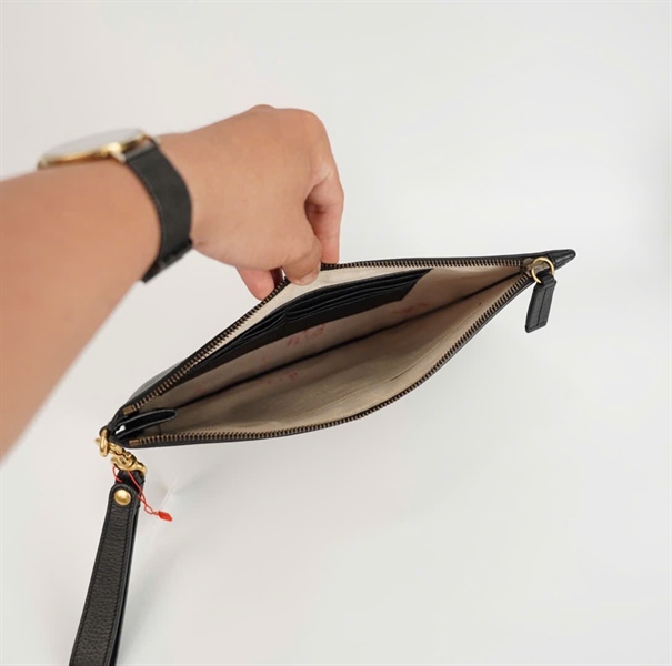 Túi GG Clutch con ông đen size 30 (BQ) KG+