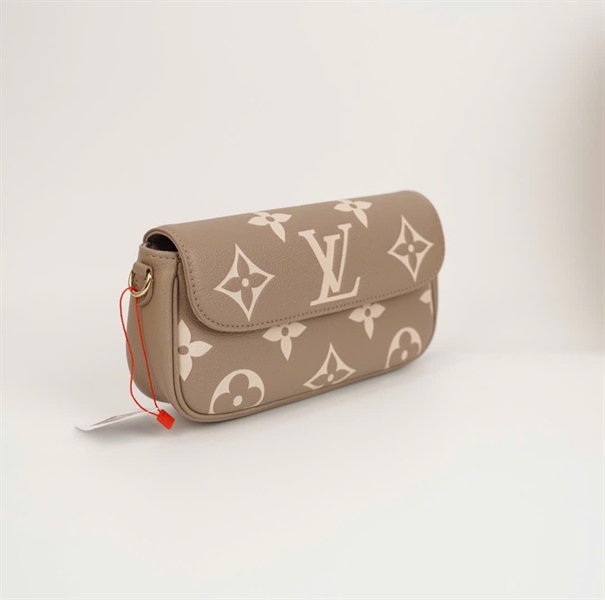 Túi LV kẹp nách hoa trắng nền xám size 20 (BQ) KG+