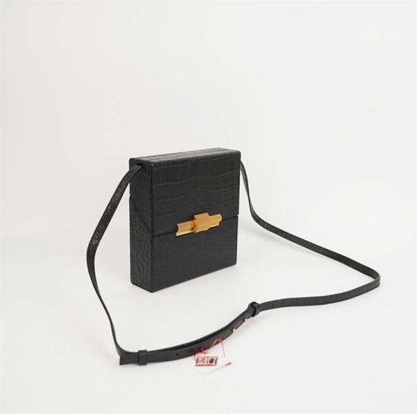 Túi Bottega màu đen size 18 KG+