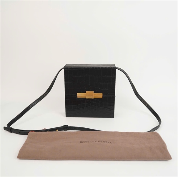 Túi Bottega màu đen size 18 KG+