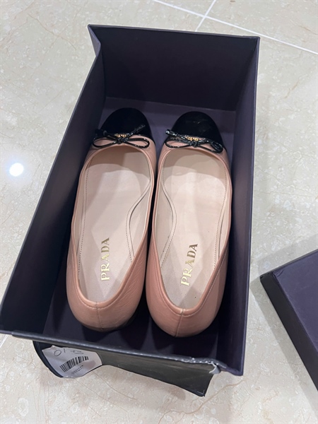 Giày Prada màu nude phối đen sz38 gót 5p KG +