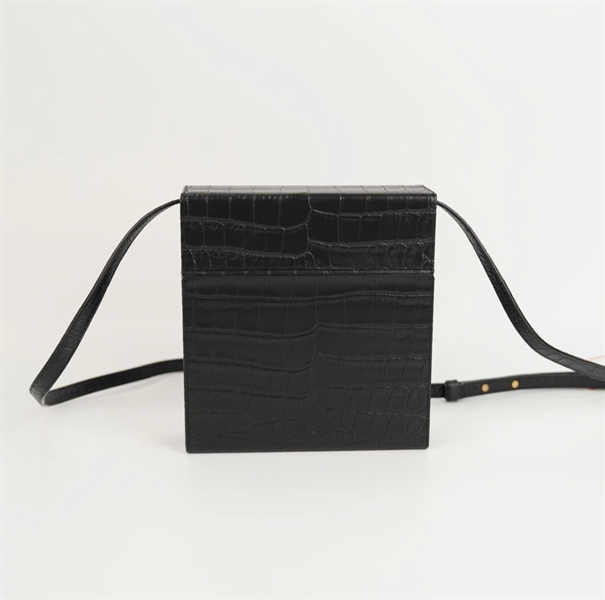 Túi Bottega màu đen size 18 KG+