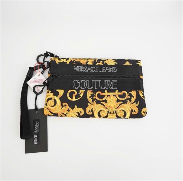 Túi Versace clutch đen hoa vàng size 26 KG+