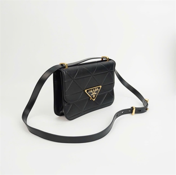 Túi Prada màu đen sz 21 +
