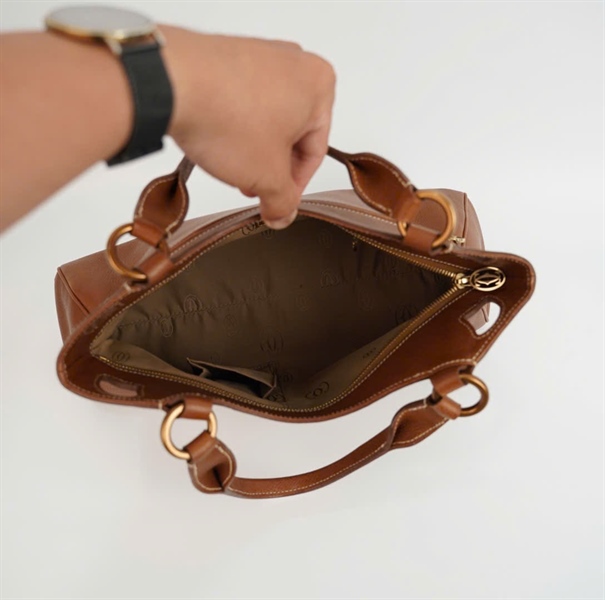 Túi Cartier màu nâu sz35 KG +