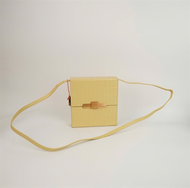 Túi Bottega box vàng nhạt size 18 KG+