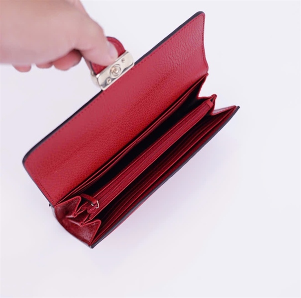 Ví GG dài màu đỏ (BQ) KG+