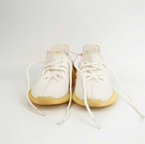 Giày Adidas trắng đế vàng size 38 KG+