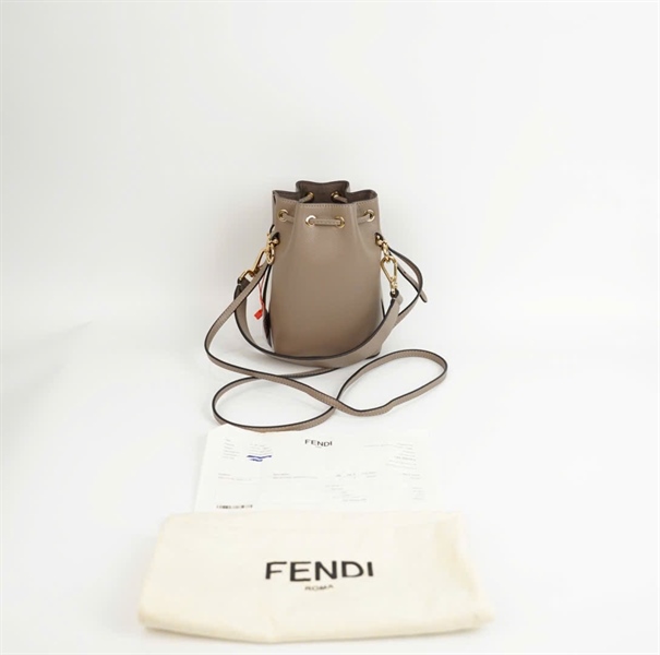Túi Fendi bucket màu xám size 11 +